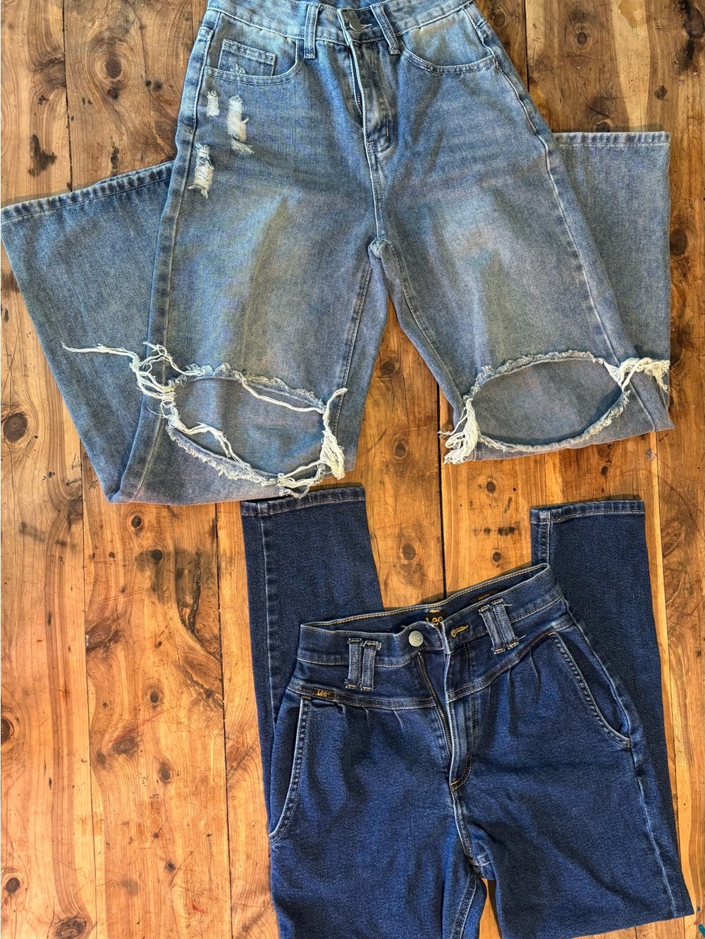 ROMWE Distressed Boyfriend Jeans with Dark Blue High-Waist Jeans BUNDLE